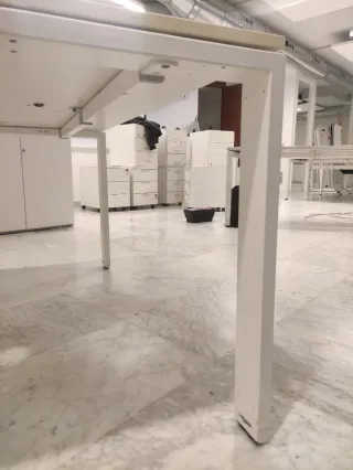 Isla 2 plazas mesa reuniones blanca