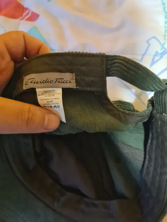 Gorra de pana Emidio Tucci verde