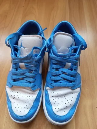 Zapatillas Nike Air Jordan 1 Azul y Blanco