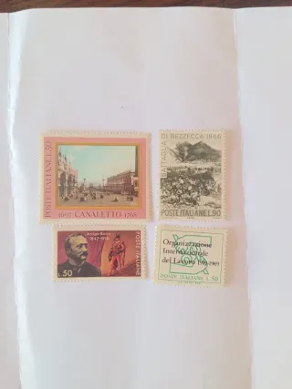 Lotto Francobolli Italiani 1966-1969