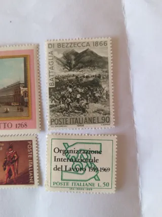 Lotto Francobolli Italiani 1966-1969