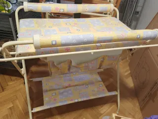 Bañera flexible y cambiador bebé plegable