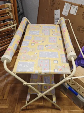 Bañera flexible y cambiador bebé plegable