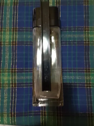 Caraffa in vetro con manico nero