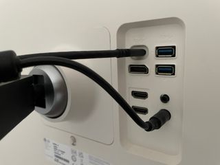 Monitor LG UltraFine Ergo 32 UHD IPS