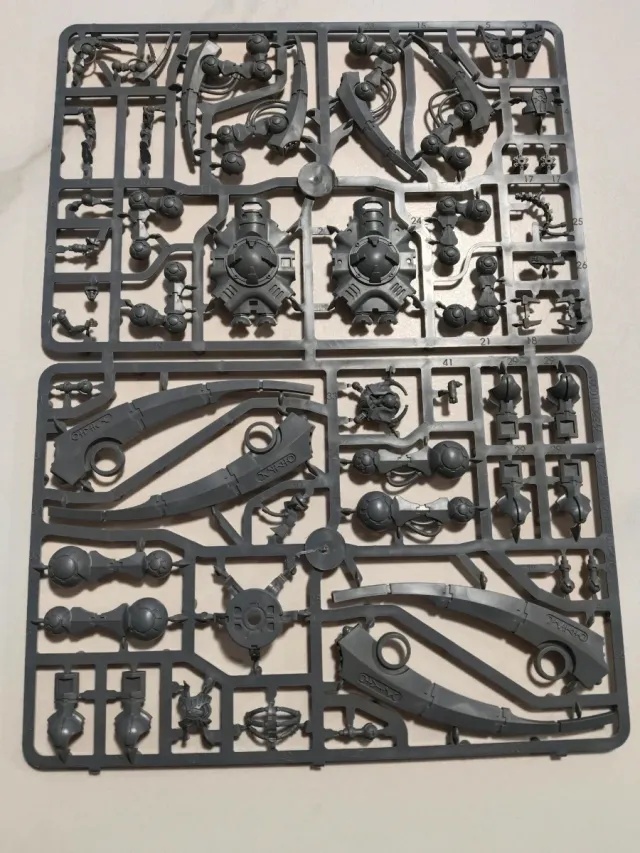 Acechante Triarca Necron 40K Warhammer 40000