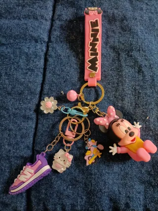 Llavero Minnie y más