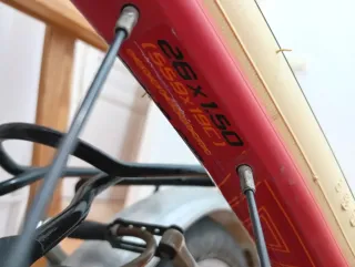 Rueda Araya con Cubierta y Freno Tektro 26x1.50