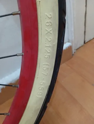 Rueda Araya con Cubierta y Freno Tektro 26x1.50