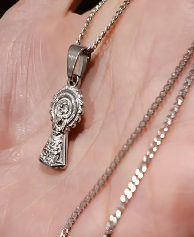28X13mm COLGANTE VIRGEN DEL PILAR ACERO PLATEADO