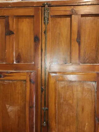 Ventana madera antigua