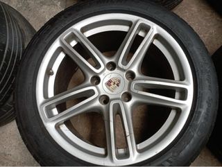 Llantas 19 Porsche Originales con Neumáticos