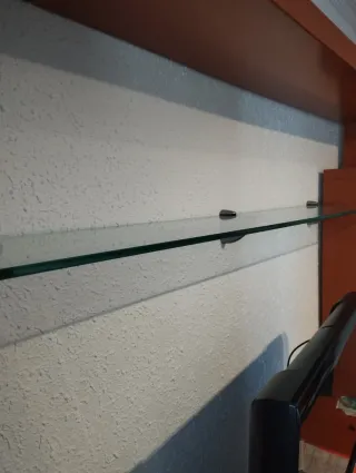 Estantería de cristal