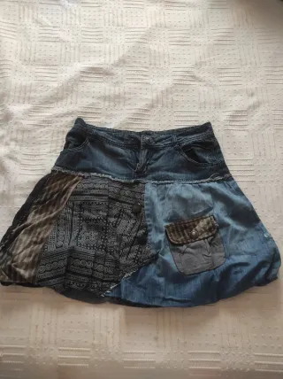 Falda mini globo vaquera desigual