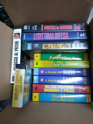 Lotto VHS Film Italiani Vari Generi