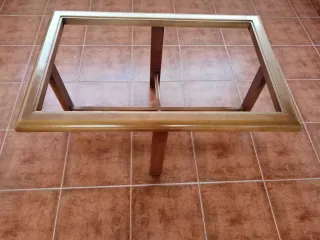 Mesa baja para  guardar pufs