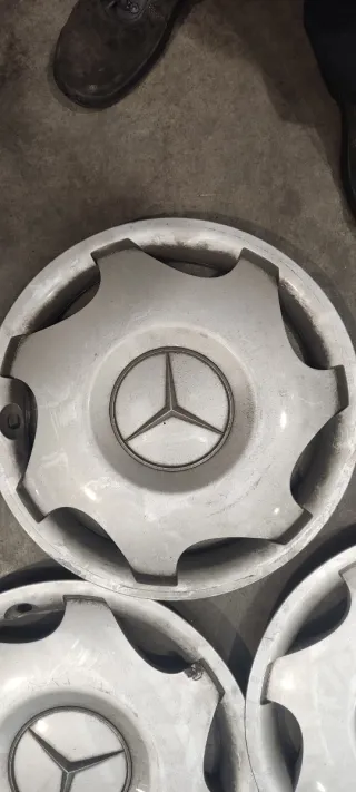 Tapacubos Mercedes 16 (Juego de 4)