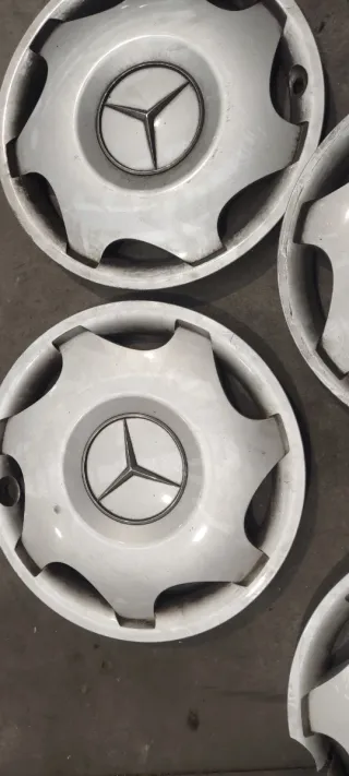 Tapacubos Mercedes 16 (Juego de 4)