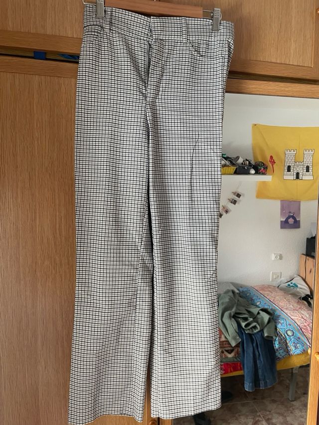 Pantalón Zara cuadros traje beige y negro