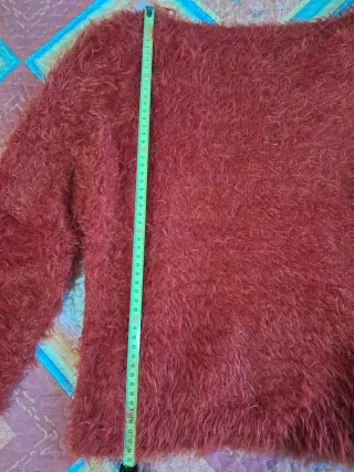 Maglione rosso effetto peloso