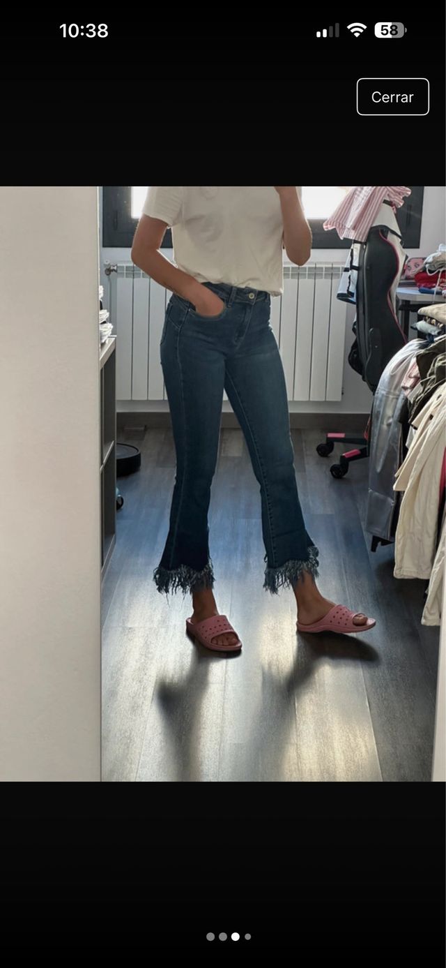 Pantalones vaqueros azules con flecos