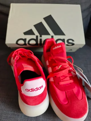 Tenis Adidas Rojos y Rosas