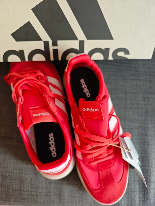 Tenis Adidas Rojos y Rosas