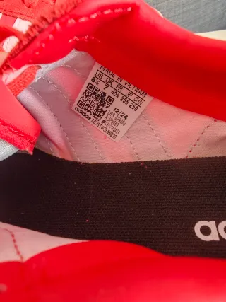 Tenis Adidas Rojos y Rosas