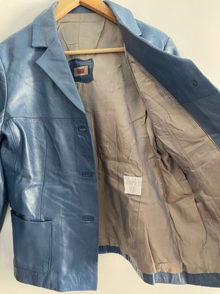 Blazer Piel Ovina Azul , estilo Elegante. Nuevo.