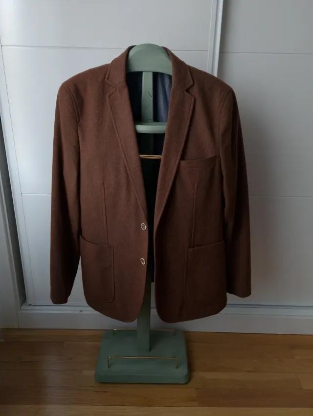 Americana de hombre marrón