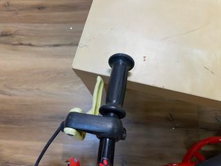 Bici sin pedales B'Twin roja