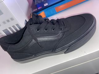 Zapatillas Vans Negras adidas y nike todos a 150