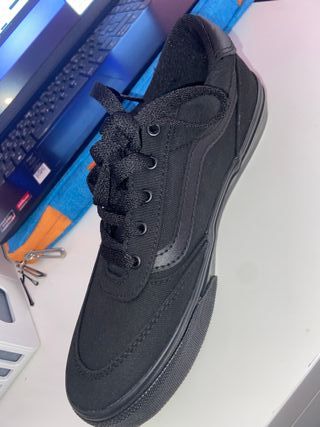 Zapatillas Vans Negras adidas y nike todos a 150