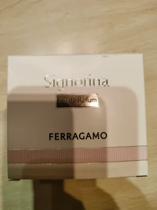 Salvatore Ferragamo Signorina Eau de Parfum