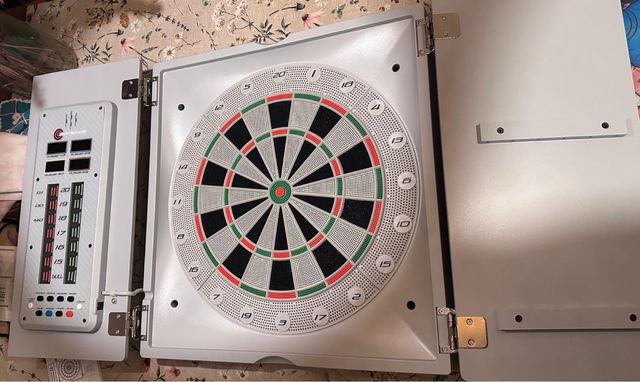 Diana de dardos electrónica Artemis 520.