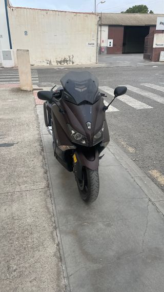 Yamaha TMAX 530 Scooter