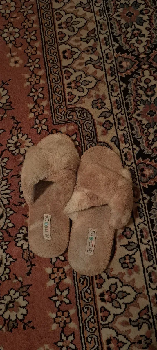 Ciabatte pelose beige