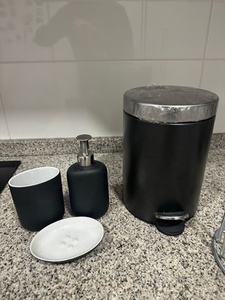 Liquidación por mudanza – muebles, sofá, cama, TV