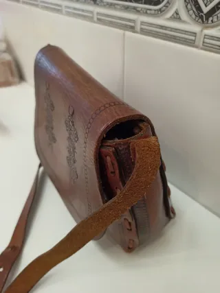 Bolso Cuero Vintage Grabado Trenzado