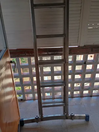 Escalera extensible aluminio