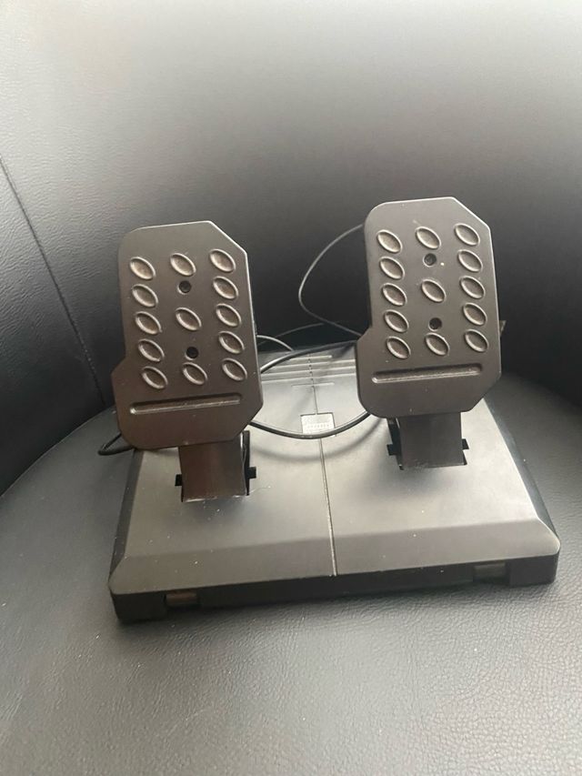 Volante Hori Racing Wheel Apex PS5/PS4/PS