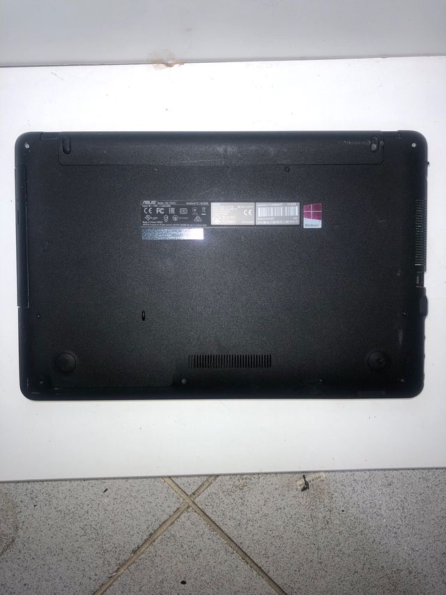 Portátil Asus F540U (i7-6ª Gen.)