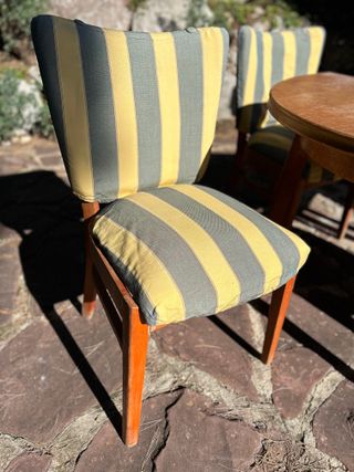 Mesa madera extenible & 4 sillas estilo holandes