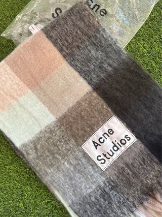 Bufanda Acne Studios Nueva con Etiquetas