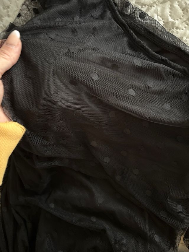 Vestido negro de lunares