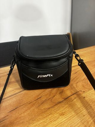 Cámara Fujifilm FinePix S8600