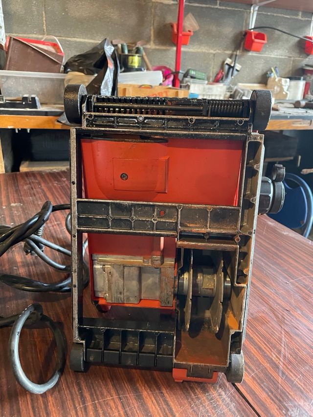 Hilti DC-SE20 Caladora Eléctrica