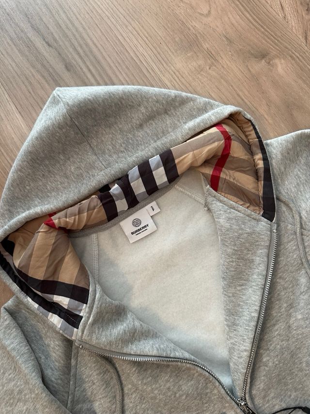 Sudadera Burberry Gris con Capucha