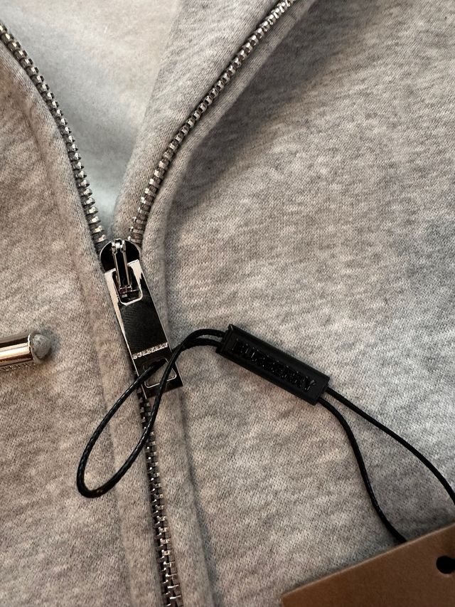 Sudadera Burberry Gris con Capucha