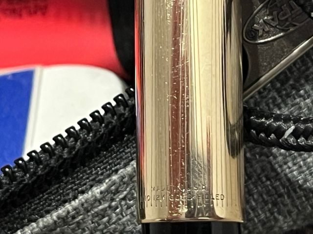 Pluma Estilográfica Parker 51 Negra y Dorada